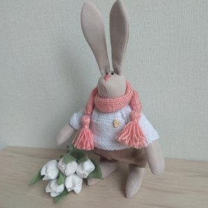 Робота Модний зайчик у шарфі
