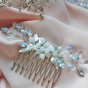 Работа Гребень с хрустальными бусинами