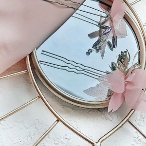 Работа Заколка из цветов ручной работы