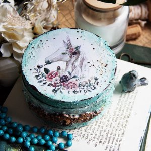 Робота Скринька кругла з єдинорогом