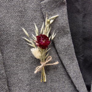 Работа Бутоньерки в стиле рустик, бутоньерки из сухоцветами