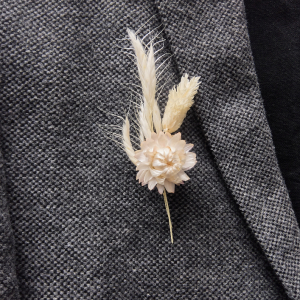 Робота Весілля рустик, бутоньєрки із сухоцвітів, букетики