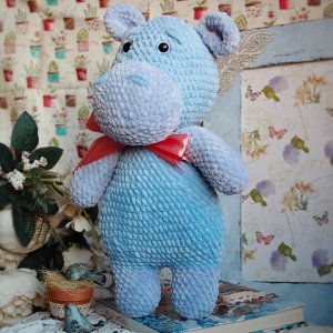 Робота Бегемот із дитячої пряжі