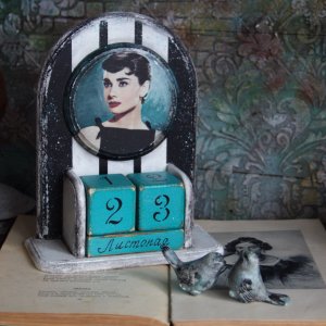 Робота Вічний календар з Одрі