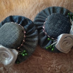 Работа Стильные джинсовые шляпки на заколочках