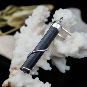 Работа Кулон "Шерл" 89/82