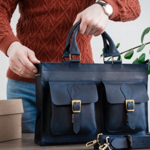 Робота Шкіряний чоловічий портфель.