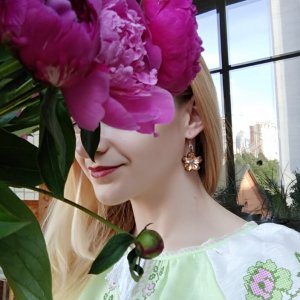 Работа Серьги "Цвет вишни" 72/44