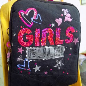 Робота чорний рюкзак