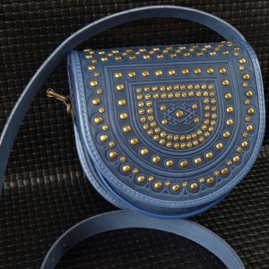 Работа кожаная сумка цвета Джинс Тобовка