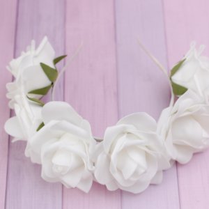 Работа Обруч ободок с большими белыми розами 