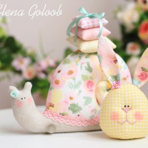 Работа Весенний декор -Улитка розовый и желтый кролик-кругляк