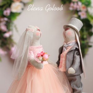 Робота Весільні зайці ( рожеві хмарки)