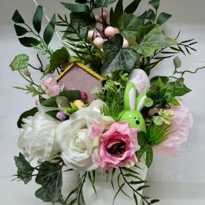 Робота композиція з шпаківнею