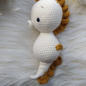 Работа Вязаная игрушка морской конек