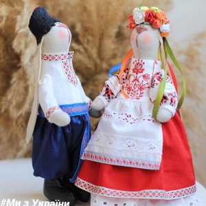 Работа Зайцы-украинцы-подарок с душой Украины