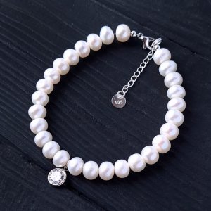 Робота Браслет з натуральних перлів у сріблі з кристалом циркону
