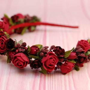 Работа Обруч с цветами бордовый