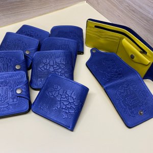 Работа Стильный кожаный кошелек