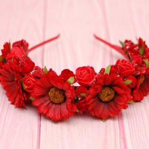 Работа Обруч с красными цветами под вышиванку