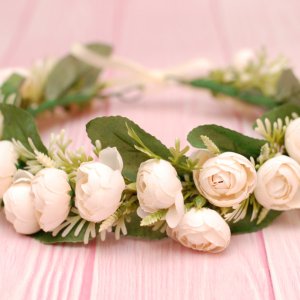 Работа Венок венчик с ранункулюсами кремовый