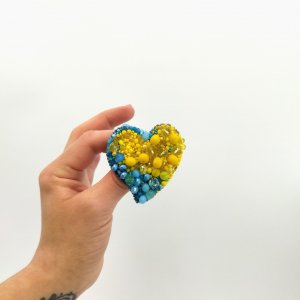 Работа Брошь из бисера и бусин