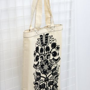 Робота Шопер-унісекс з бежевої саржі та чорною вишивкою