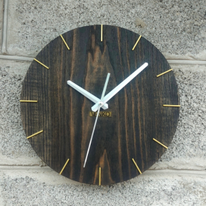 Работа Настінні годинники в сучасному дизайні