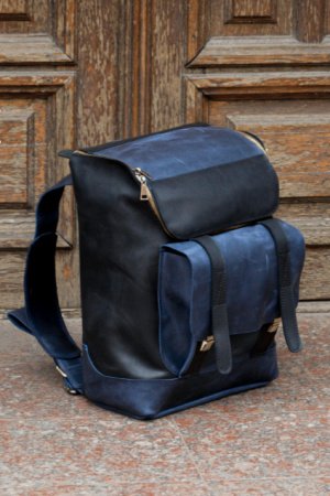 Работа Городской кожаный рюкзак. Рюкзак для путешествий
