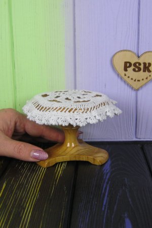 Робота Маленький стіл для ляльок із дерева іграшковий ручної роботи