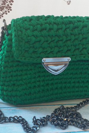 Робота зелена сумка