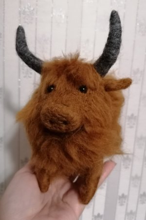 Робота Бик повстяний