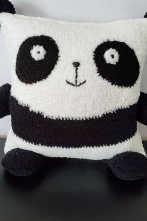 Робота Подушка в'язана декоративна.