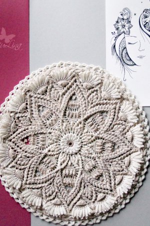 Робота Рельєфна серветка гачком Antoinette