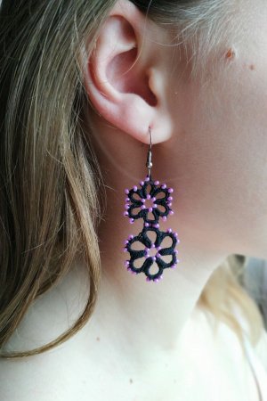 Робота Мереживні сережки "Квіточки"