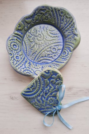 Работа тарелочка декоративная