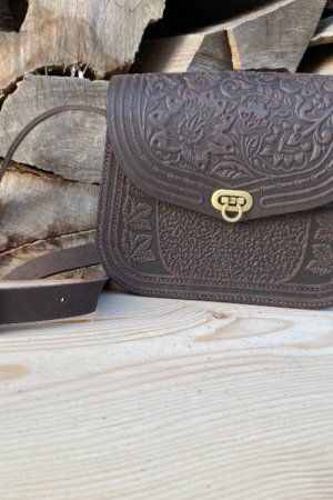 Робота ЖІНОЧА ШКІРЯНА СУМКА "РОЗМАЙ" КОЛІР коричневий