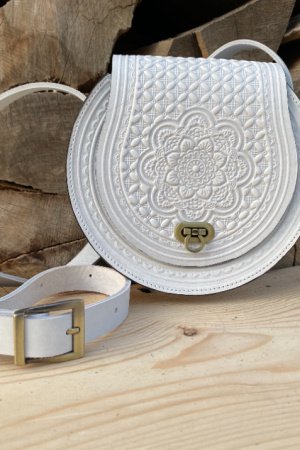 Робота ЖІНОЧА СУМКА З НАТУРАЛЬНОЇ ШКІРИ "КОЛОРИТ" КОЛІР Білий