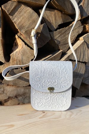 Робота ШКІРЯНА СУМКА "ЛЮБИСТОК" Біла