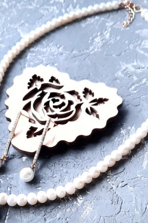 Работа Комплект с натуральным жемчугом и Майоркой в позолоте №330