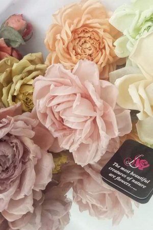 Робота Шовкова троянда "Розкіш"