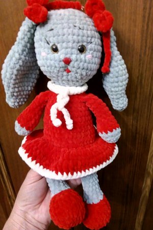 Робота зайчик плюшевий