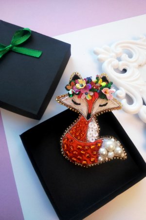 Работа Броши Лисы