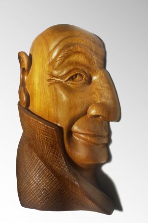 Робота Дерев'яний сувенір ручної роботи, маска "Біля стін є вуха"