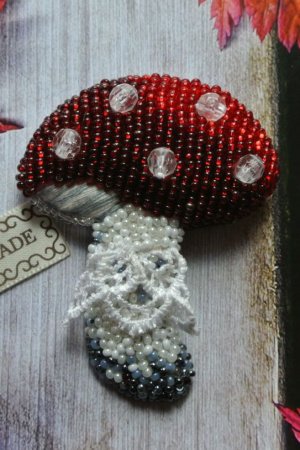 Робота Брошка «Мухоморчик»