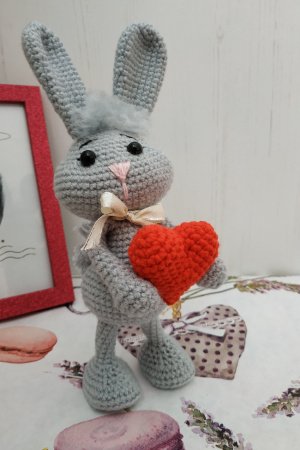 Робота Зайчик в'язаний. До дня Валентина. Валентинки.