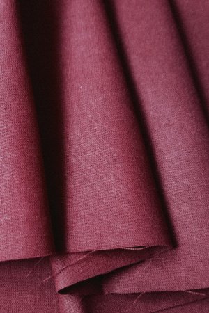 Робота Тканина бавовна для рукоділля вишнева однотонна