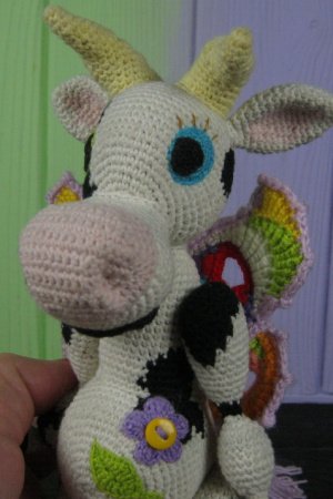 Робота Крилатий бик в'язана гачком м'яка іграшка ручної роботи 1