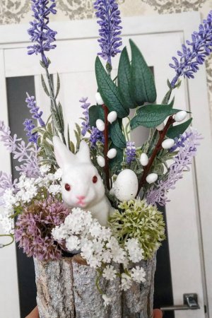 Робота Пасхальний декор Зайчик на пеньочку