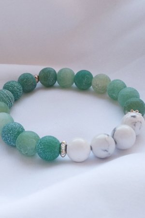 Работа Женский браслет с натурального камня